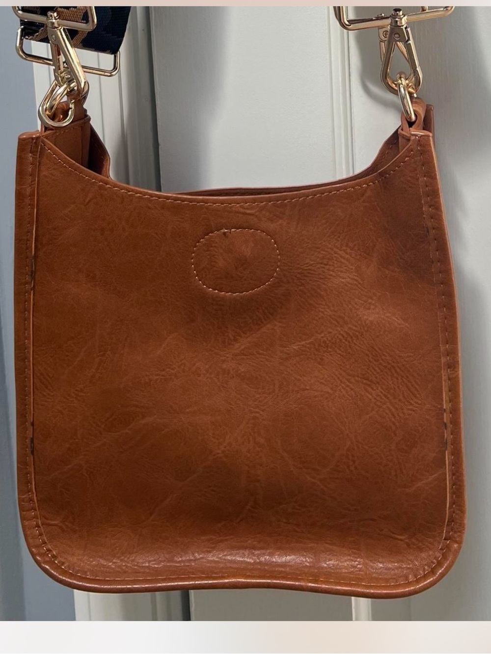 Ah dorned Brown Leather Crossbody messenger Bag with Colorblock Stripe Strap - Picture 2 of 5